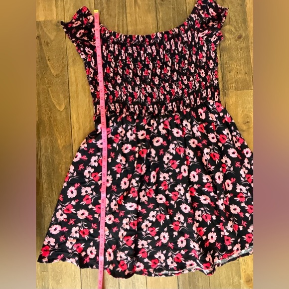 EXPRESS Black with pink/red Floral smocked top mini sundress off the shoulder - Picture 8 of 9
